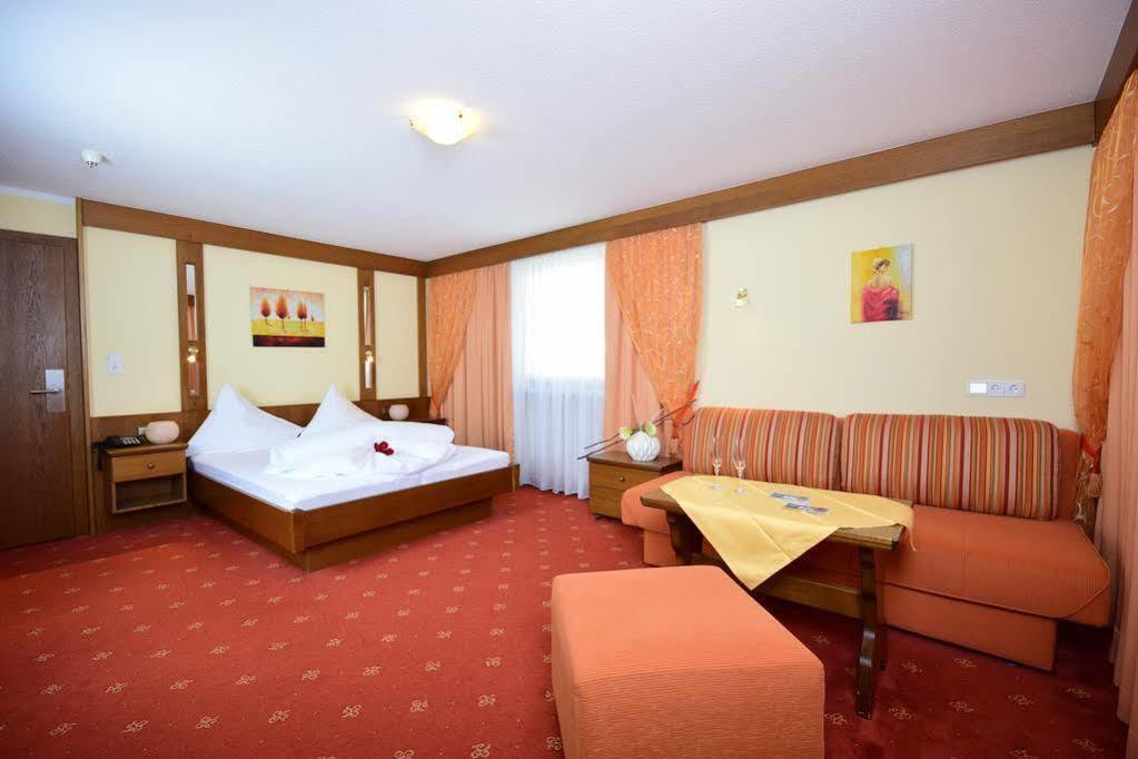 Hotel Garni Birkenhof Зельден Екстер'єр фото